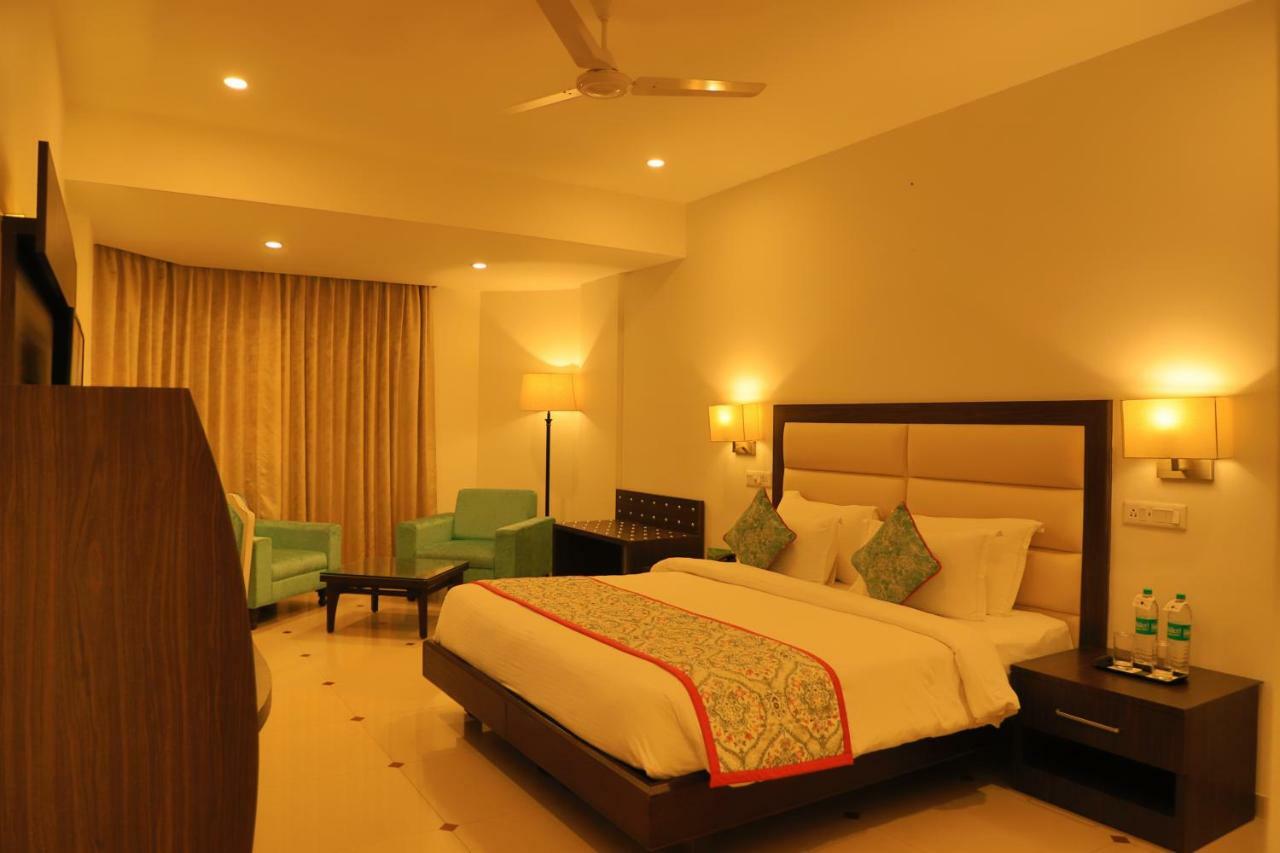 Hotel Natraj Rishīkesh Екстериор снимка